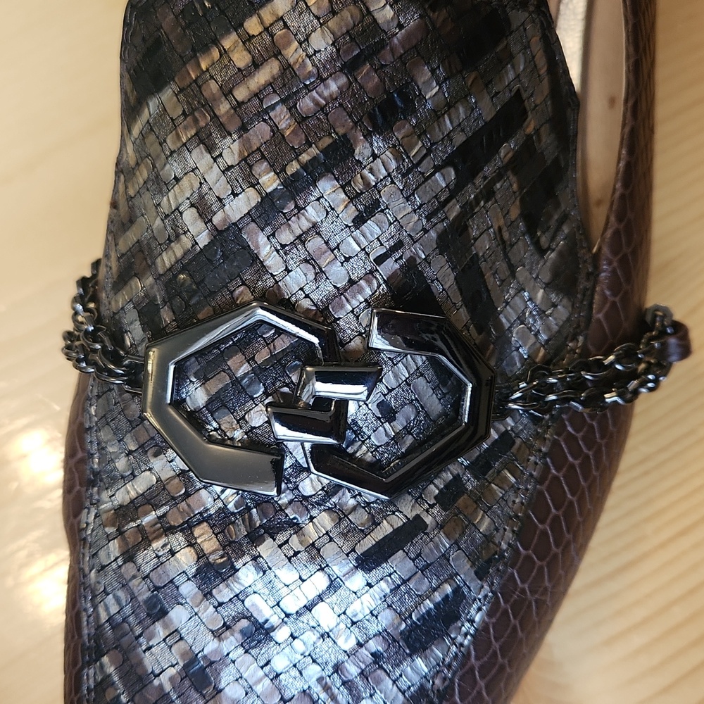 Louise Et Cie Everland Loafer Slip On Snake Embossed Leather Chain Detail sz 9.5 - Picture 12 of 14